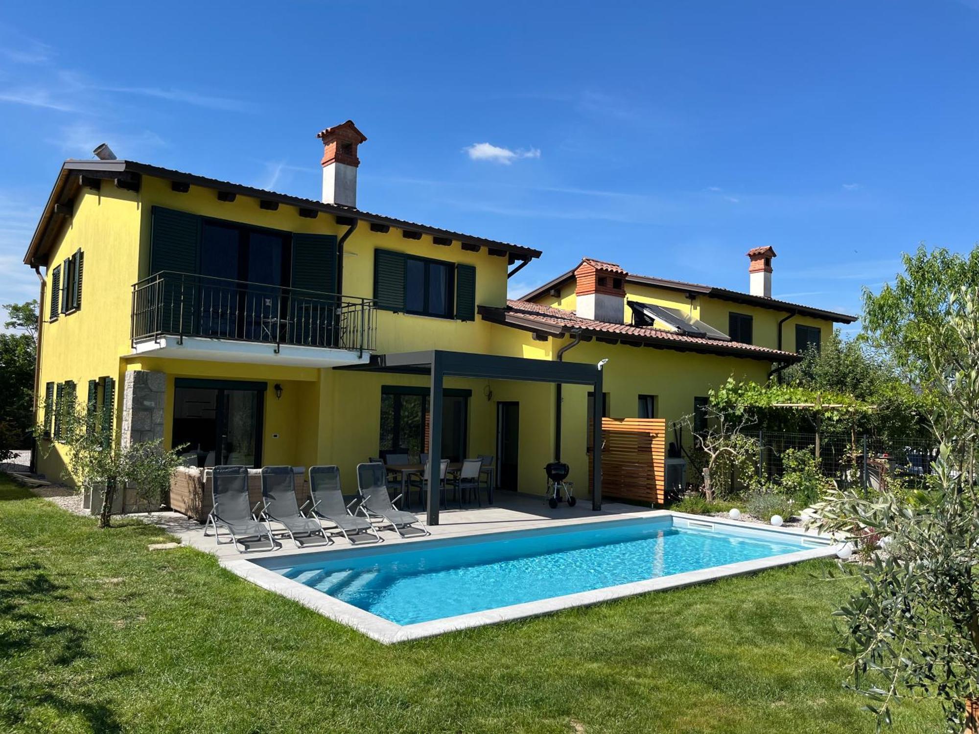 Holiday House Oljka Kobdilj Екстер'єр фото